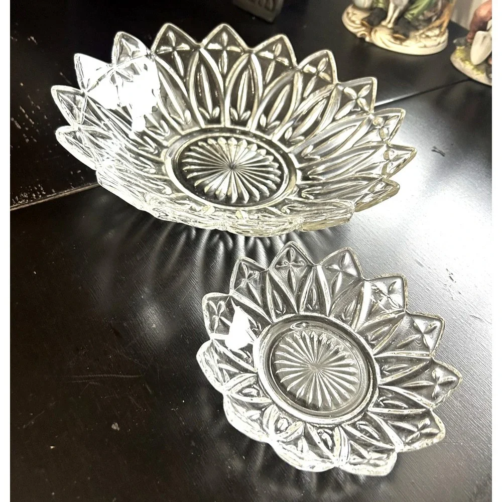 Federal Glass Vintage Clear Petal Pattern Serving Bowls Large 10
